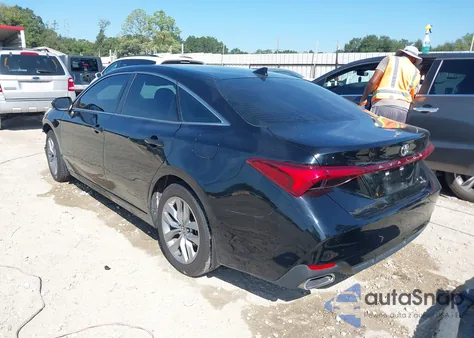2022 Toyota Avalon Xle z USA, uszkodzony, nr VIN 4T1JZ1FB8NU082662